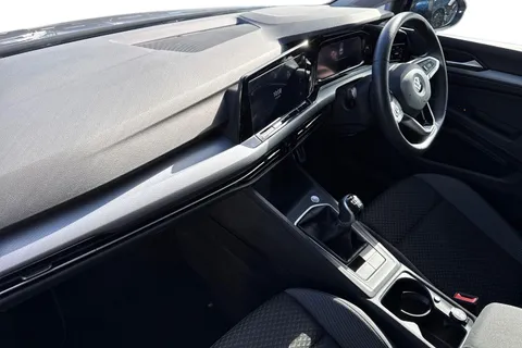 9 of 49 for Volkswagen Golf 1.0 TSI Active Euro 6 (s/s) 5dr