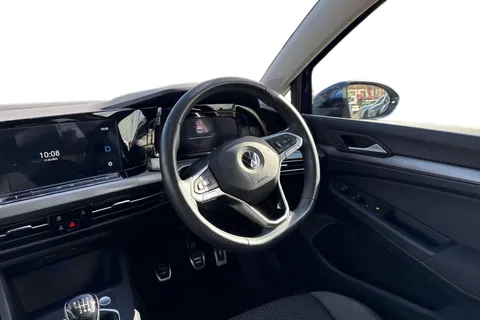 13 of 49 for Volkswagen Golf 1.0 TSI Active Euro 6 (s/s) 5dr