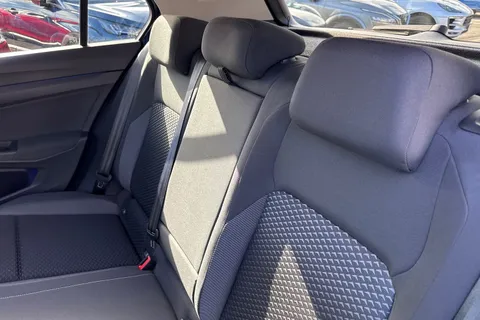 14 of 49 for Volkswagen Golf 1.0 TSI Active Euro 6 (s/s) 5dr