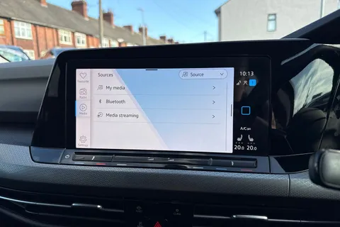 31 of 49 for Volkswagen Golf 1.0 TSI Active Euro 6 (s/s) 5dr