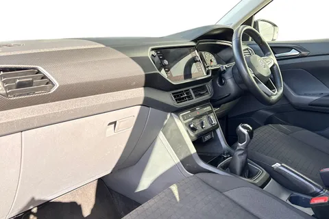 PK69GEJ Volkswagen T-Cross 1.0 TSI SE Euro 6 (s/s) 5dr Thumbnail #16