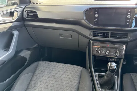 PK69GEJ Volkswagen T-Cross 1.0 TSI SE Euro 6 (s/s) 5dr Thumbnail #21