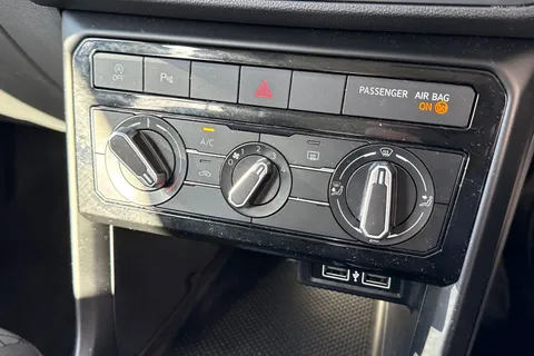 PK69GEJ Volkswagen T-Cross 1.0 TSI SE Euro 6 (s/s) 5dr Thumbnail #23