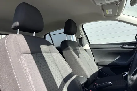 PK69GEJ Volkswagen T-Cross 1.0 TSI SE Euro 6 (s/s) 5dr Thumbnail #25