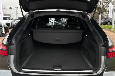 BJ73CGY Audi A6 Avant Avant Black Edition 40 TDI quattro 204 PS S tronic Thumbnail #7