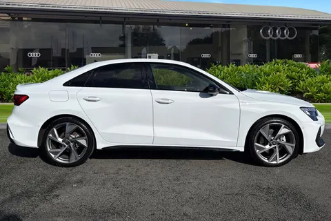 DH25CJJ Audi A3 Black Edition TFSI  150 PS S tronic Thumbnail #4