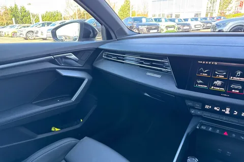 DH25CJJ Audi A3 Black Edition TFSI  150 PS S tronic Thumbnail #16