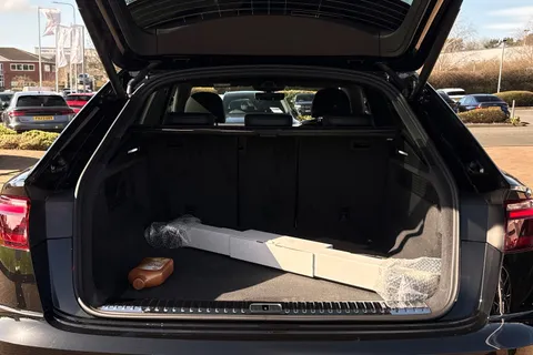  Audi Q8 3.0 TFSI V6 Black Edition Tiptronic quattro Euro 6 (s/s) 5dr Thumbnail #7