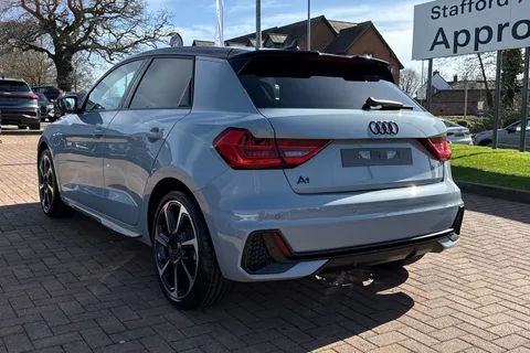 Audi A1 1.5 TFSI 35 Black Edition Sportback S Tronic Euro 6 (s/s) 5dr Thumbnail #8