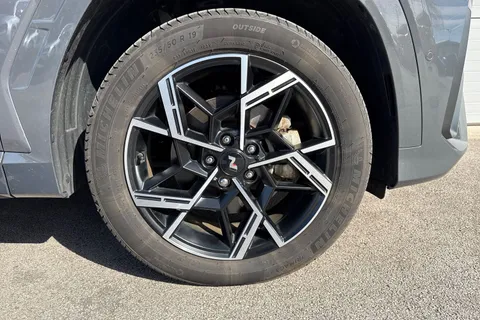 WK25YCC Hyundai Tucson 1.6 T-GDi 13.8kWh N Line S Auto Euro 6 (s/s) 5dr Thumbnail #12