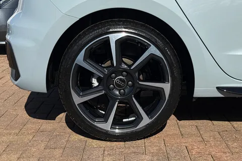 Audi A1 1.5 TFSI 35 Black Edition Sportback S Tronic Euro 6 (s/s) 5dr Thumbnail #10