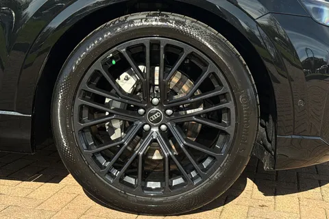  Audi Q8 3.0 TFSI V6 Black Edition Tiptronic quattro Euro 6 (s/s) 5dr Thumbnail #11