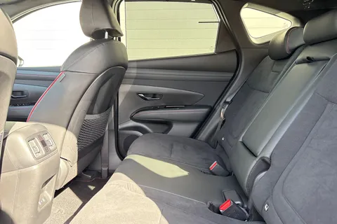 WK25YCC Hyundai Tucson 1.6 T-GDi 13.8kWh N Line S Auto Euro 6 (s/s) 5dr Thumbnail #28