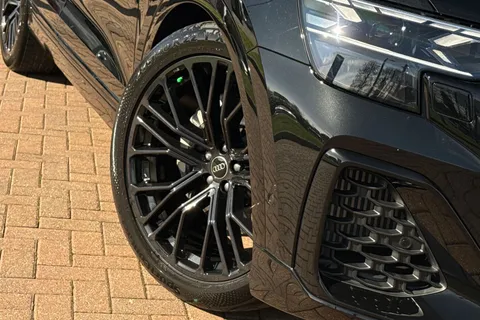  Audi Q8 3.0 TFSI V6 Black Edition Tiptronic quattro Euro 6 (s/s) 5dr Thumbnail #26