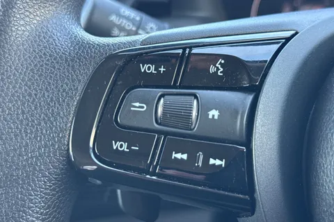 AE71SWJ Honda HR-V 1.5 eHEV Elegance 5dr CVT Thumbnail #35