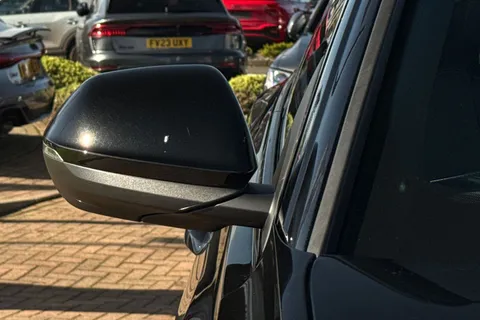  Audi Q8 3.0 TFSI V6 Black Edition Tiptronic quattro Euro 6 (s/s) 5dr Thumbnail #52