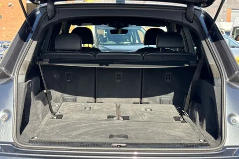 VA69MYY Audi Q7 3.0 TDI V6 45 Black Edition Tiptronic quattro Euro 6 (s/s) 5dr Thumbnail #7