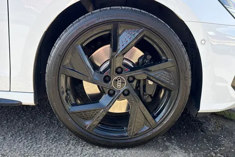 KP24ELJ Audi S3 2.0 TFSI Black Edition S Tronic quattro Euro 6 (s/s) 4dr Thumbnail #10