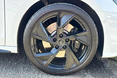 KP24ELJ Audi S3 2.0 TFSI Black Edition S Tronic quattro Euro 6 (s/s) 4dr Thumbnail #11