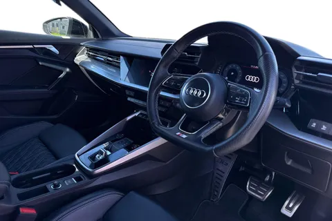KP24ELJ Audi S3 2.0 TFSI Black Edition S Tronic quattro Euro 6 (s/s) 4dr Thumbnail #14