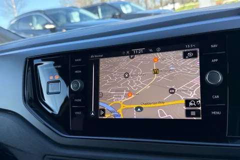 VN22UHT Volkswagen Taigo 1.0 TSI 110 R-Line 5dr DSG **BLACK ROOF PACK, REAR VIEW CAMERA** Thumbnail #18