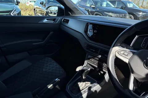 VN22UHT Volkswagen Taigo 1.0 TSI 110 R-Line 5dr DSG **BLACK ROOF PACK, REAR VIEW CAMERA** Thumbnail #21