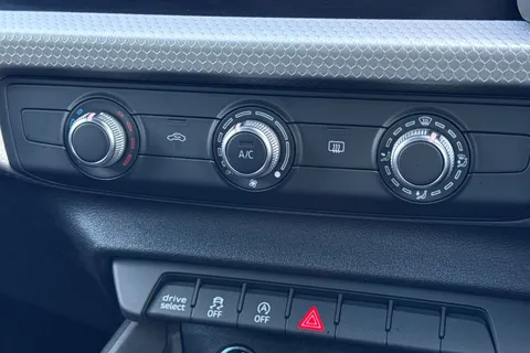 DX73XKG Audi A1 S line 30 TFSI  110 PS 6-speed Thumbnail #23