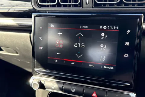 WJ74PXG Citroën C3 1.2 PureTech PLUS Euro 6 (s/s) 5dr Thumbnail #23