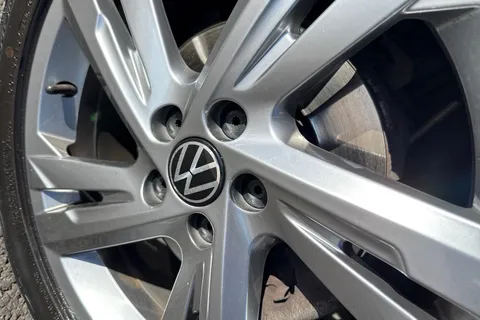 VN22UHT Volkswagen Taigo 1.0 TSI 110 R-Line 5dr DSG **BLACK ROOF PACK, REAR VIEW CAMERA** Thumbnail #27