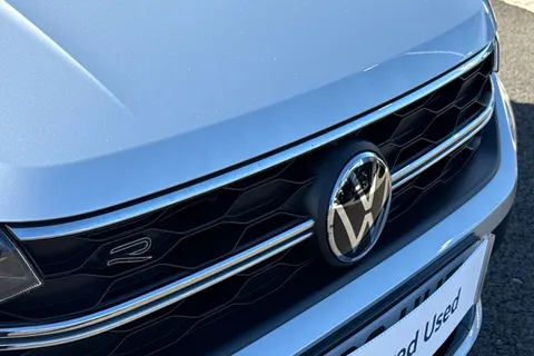 VN22UHT Volkswagen Taigo 1.0 TSI 110 R-Line 5dr DSG **BLACK ROOF PACK, REAR VIEW CAMERA** Thumbnail #30