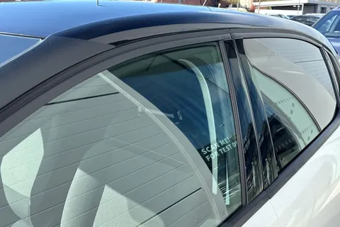 WJ74PXG Citroën C3 1.2 PureTech PLUS Euro 6 (s/s) 5dr Thumbnail #28