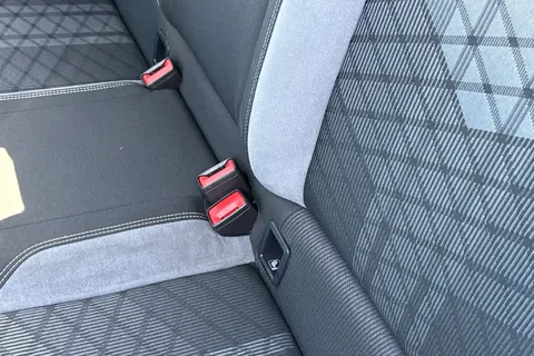 VN22UHT Volkswagen Taigo 1.0 TSI 110 R-Line 5dr DSG **BLACK ROOF PACK, REAR VIEW CAMERA** Thumbnail #33