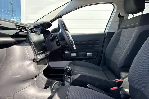 WJ74PXG Citroën C3 1.2 PureTech PLUS Euro 6 (s/s) 5dr Thumbnail #31