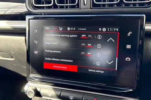 WJ74PXG Citroën C3 1.2 PureTech PLUS Euro 6 (s/s) 5dr Thumbnail #47