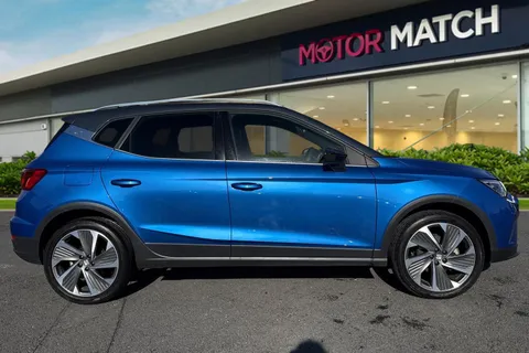 PN72TYH SEAT Arona 1.0 TSI FR Sport DSG Euro 6 (s/s) 5dr Thumbnail #4