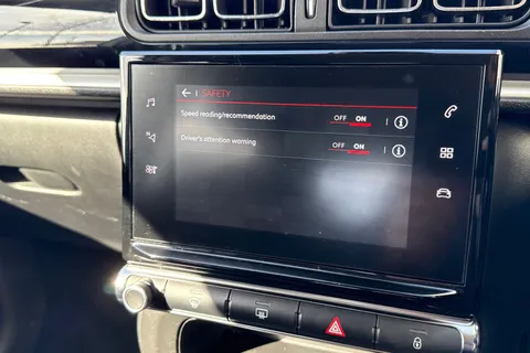 WJ74PXG Citroën C3 1.2 PureTech PLUS Euro 6 (s/s) 5dr Thumbnail #50