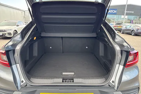 SB72AYH Renault Arkana 1.6 E-TECH E-Tech engineered Auto 2WD Euro 6 (s/s) 5dr Thumbnail #8