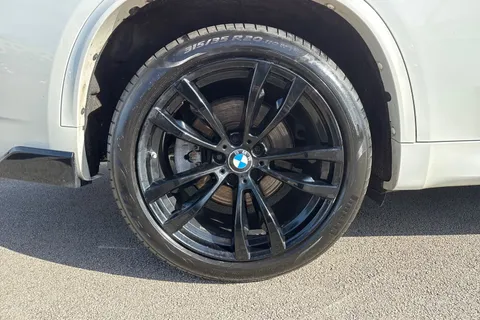 YG18NDO BMW X5 3.0 40d M Sport Auto xDrive Euro 6 (s/s) 5dr Thumbnail #11