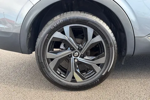 SB72AYH Renault Arkana 1.6 E-TECH E-Tech engineered Auto 2WD Euro 6 (s/s) 5dr Thumbnail #12