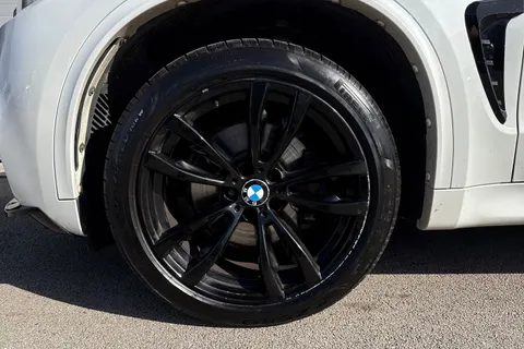 YG18NDO BMW X5 3.0 40d M Sport Auto xDrive Euro 6 (s/s) 5dr Thumbnail #13