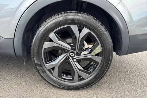 SB72AYH Renault Arkana 1.6 E-TECH E-Tech engineered Auto 2WD Euro 6 (s/s) 5dr Thumbnail #13