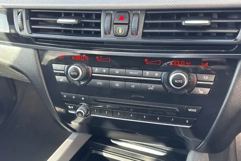 YG18NDO BMW X5 3.0 40d M Sport Auto xDrive Euro 6 (s/s) 5dr Thumbnail #23