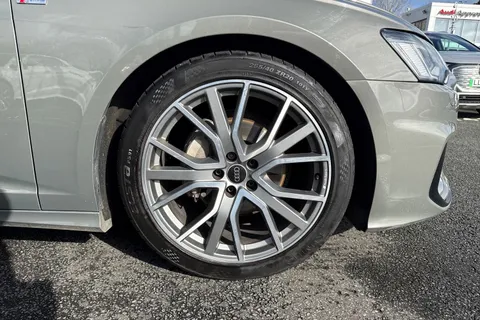 HJ72OYE Audi A6 Avant Avant Black Edition 40 TDI quattro 204 PS S tronic Thumbnail #12