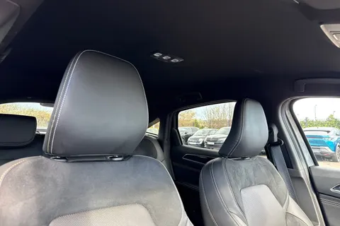 SB72AYH Renault Arkana 1.6 E-TECH E-Tech engineered Auto 2WD Euro 6 (s/s) 5dr Thumbnail #25