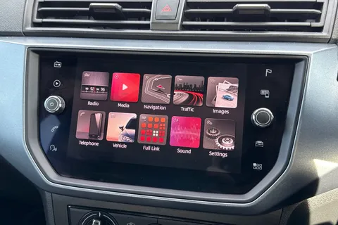 17 of 39 for SEAT Arona 1.0 TSI SE Technology DSG Euro 6 (s/s) 5dr