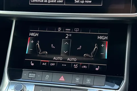 HJ72OYE Audi A6 Avant Avant Black Edition 40 TDI quattro 204 PS S tronic Thumbnail #23