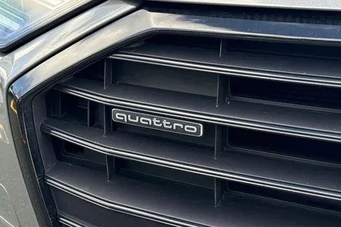 HJ72OYE Audi A6 Avant Avant Black Edition 40 TDI quattro 204 PS S tronic Thumbnail #27