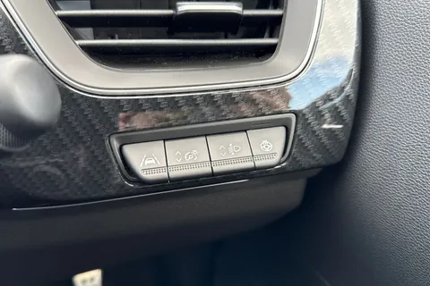 SB72AYH Renault Arkana 1.6 E-TECH E-Tech engineered Auto 2WD Euro 6 (s/s) 5dr Thumbnail #44