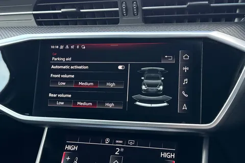 HJ72OYE Audi A6 Avant Avant Black Edition 40 TDI quattro 204 PS S tronic Thumbnail #33