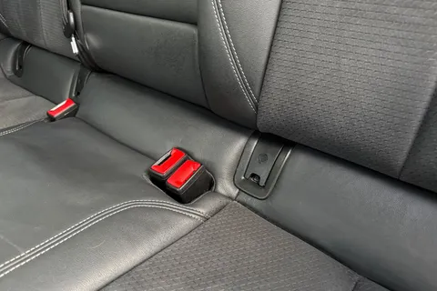 HJ72OYE Audi A6 Avant Avant Black Edition 40 TDI quattro 204 PS S tronic Thumbnail #45